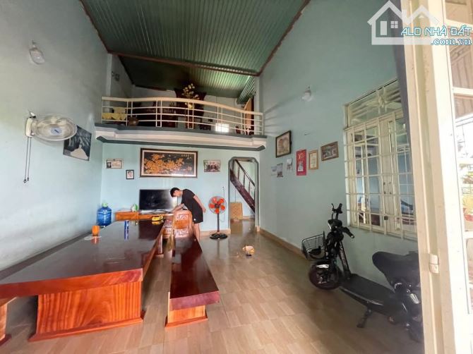 BÁN ĐẤT TẶNG NHÀ CẤP 4 HẺM PHẠM PHÚ THỨ, 6,7x20M, GIÁ 3,06 TỶ - 1