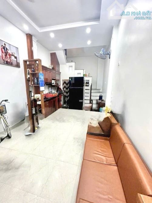 BÁN NHÀ TRỊNH ĐÌNH CỬU, Ô TÔ ĐỖ CỬA, NGÕ THÔNG TỨ TUNG, HƯỞNG TRỌN TIỆN ÍCH KĐT ĐỊNH CÔNG - 1