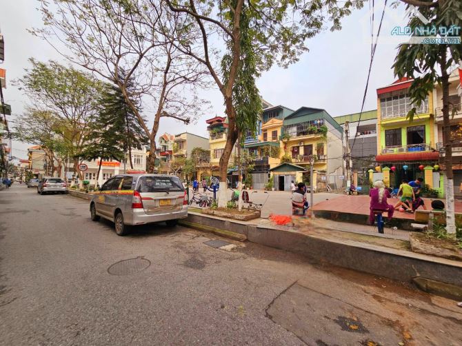 Bán Đất-Hiếm Đẹp-Ngô Gia Tự-Ô Tô Vào-2 Thoáng-Thửa Vuông Đẹp-Trung Tâm-Tiện Ích-100M - 1