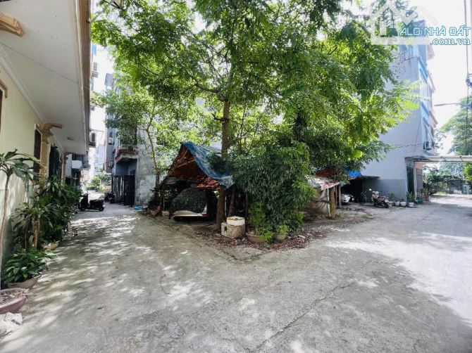 Bán đất Lai Xá Lô Góc 3 thoáng  Phân Lô, 7 chỗ vào đất 41m2 nhỉnh 6 tỷ - 1