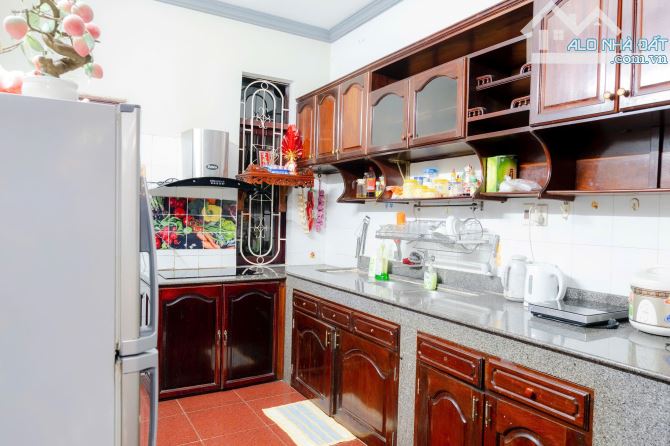 🏡 CẦN BÁN Nhà 1 trệt 2 lầu full nội thất – Mặt tiền Yên Bái, P.4 – 217,4m² – 28 tỷ - 1