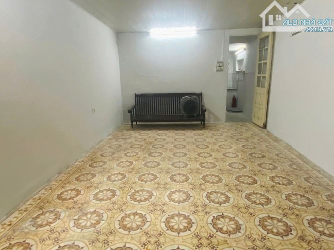 Cho thuê nhà nguyên căn ngõ 99 Đê Tô Hoàng, 60m2 x 3 tầng, 3ngủ. 10tr/tháng - 1