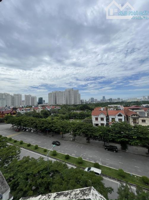 Hiếm - Lô Góc - Mặt Phố Phạm Văn Đồng Cạnh KDT TP Giao Lưu 146m2 MT 5M 4 Tầng 42 tỷ - 1