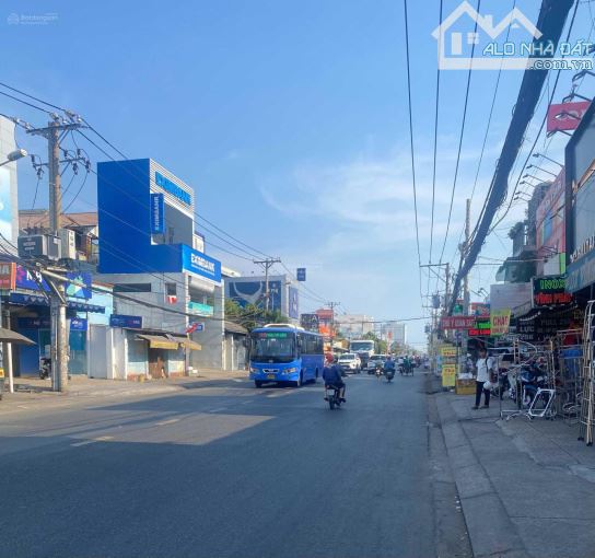 Bán Nhà Mặt Tiền Phạm Thế Hiển Ngay Quốc Lộ 50, 240m2(8x28) Nở Hậu, SHR Không Qui Hoạch - 1