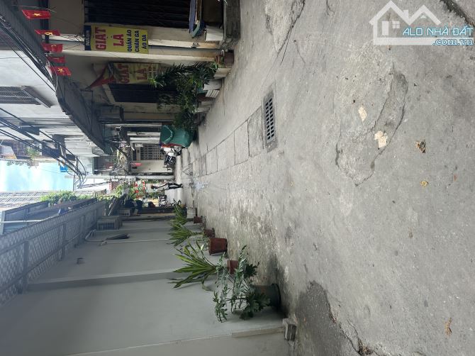 NGUYỄN TRÃI , ÔTÔ 7 CHỖ ĐỖ CỬA,ĐỐI DIỆN ROYAL CITY 41/45M 4 TẦNG 11,5 TỶ - 1