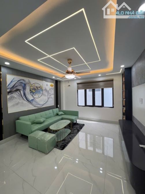 Bán nhà Cầu Giấy, 10m ô tô, sát phố, nội thất xịn sò, 35m2, 8.4 tỷ. - 1