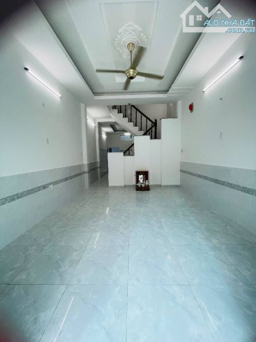 Bán nhà Nguyễn Tư Giản, phường 12, Gò Vấp, hẻm 5m thông, 60m2, 3 tầng, giá 7.7 tỷ - 1
