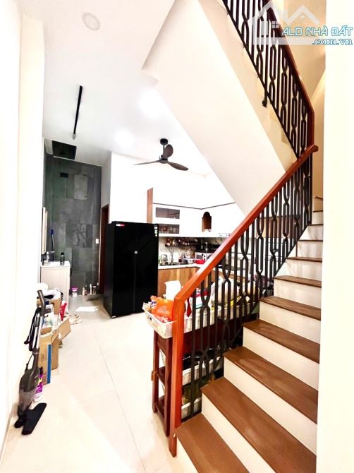 🏡NHÀ 2 TẦNG GIÁP TÂN PHÚ - LÊ VĂN QUỚI - NGÃ TƯ 4 XÃ - 56M2 - NHỈNH 5 TỶ TL. - 1
