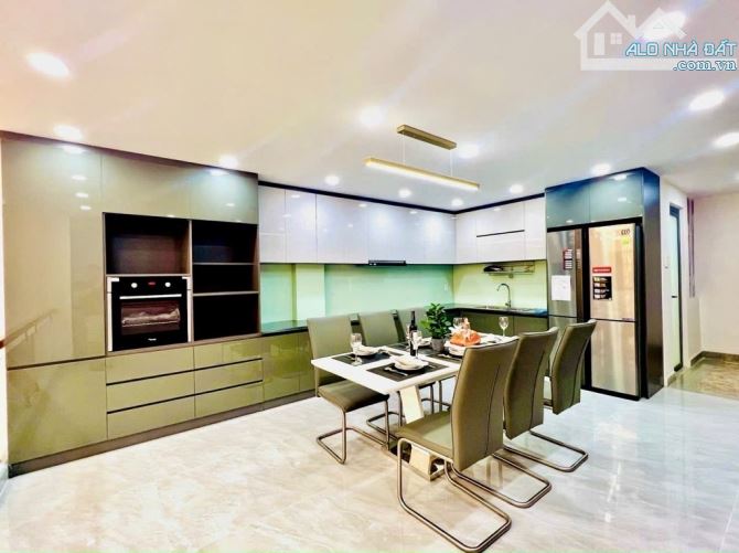 Bán nhà Quang Trung, phường 10, Gò Vấp, hẻm 6m, 80m2, 5 tầng, thang máy, giá 12.999 tỷ - 1