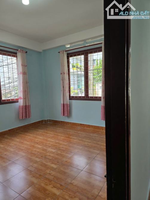 cần bán căn hộ chung cư  3 mặt tiền thoáng Đẹp nguyễn Trung Trực Phường Xuân Hương Đà Lạt. - 1