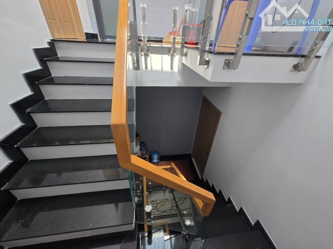 NHÀ 4 TẤM SÁT MT VÕ VĂN HÁT- THỦ ĐỨC- $ 6.2Đ XE TẢI TRÁNH NHAU- 4PN- NGANG 5.5m  + VỊ TRÍ - 1