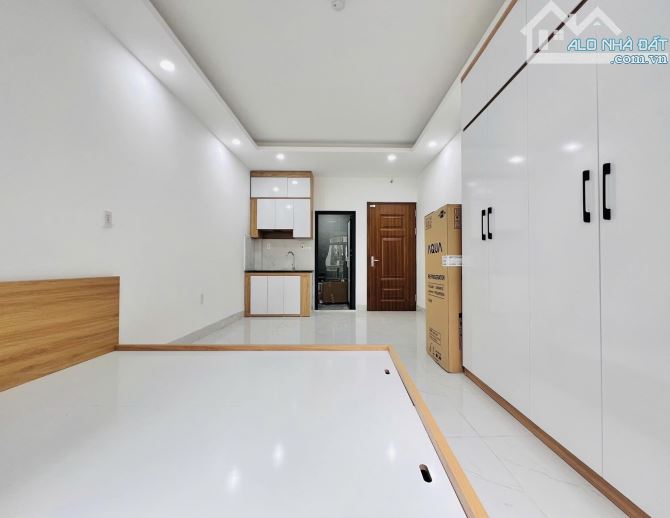 Hơn 7 tỷ. CHDV ngay VĂN TIẾN DŨNG, 9p KK full nội thất. DT 30tr/ tháng. Gần Ô TÔ - 1