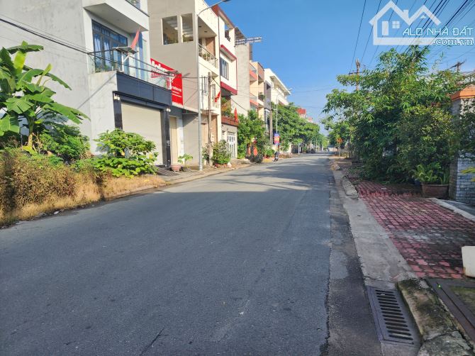 BÁN NHÀ MTKD SHR NGANG 6,9M 2MT TRƯỚC SAU, LÁI THIÊU THUẬN AN NHỈNH 4 TỶ TL - 1