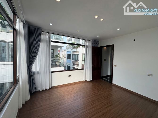 Nhà Đức Giang, DT 46.8M2, 4 Tầng, 3 PN, Lô góc 3 thoáng, Ôtô tránh, dừng đỗ ngày đêm, KD!! - 1