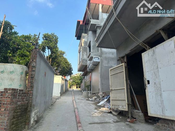 Bán đất thổ cư bò sơn núi dường oto dt 80m2 mt 5m hướng tây bắc giá 3.2 tỷ - 1