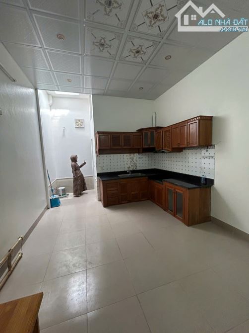 🏡 BÁN NHÀ 2 TẦNG 1 TUM Gần chợ cầu sâng đường ô tô thông P.NAM NGẠN – DT 96m² (4×24m) - 1