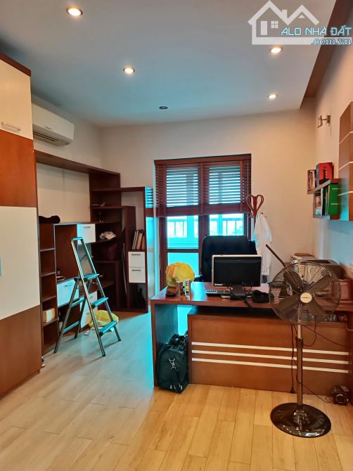 Bán căn hộ chung cư Trần Quý Kiên, Cầu Giấy, Căn Góc đẹp ở luôn 62m, 2 ngủ, giá 4.93 tỷ. - 1