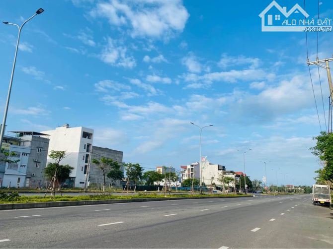 Bán Cặp Đất 250m2 Mặt Tiền Thủy Sơn 4  – Gần Bãi Tắm Sơn Thủy – Tiềm Năng Xây Căn Hộ, Khác - 1