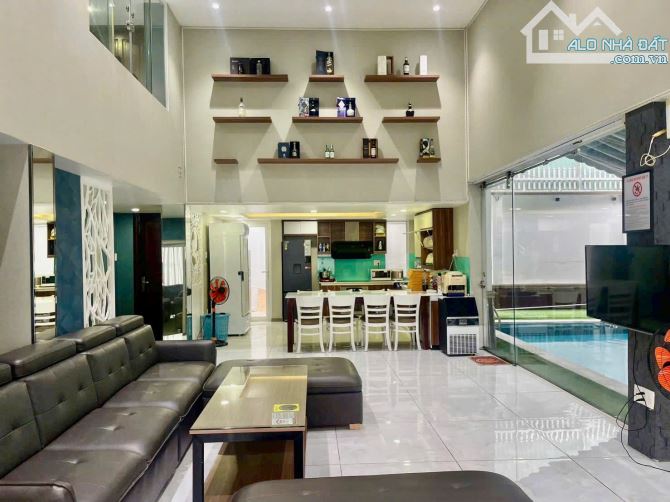 Cho thuê biệt thự đẹp có hồ bơi khu Lacasa Hoàng Quốc Việt Quận 7. DT: 17 x 19m, giá 80 tr - 1