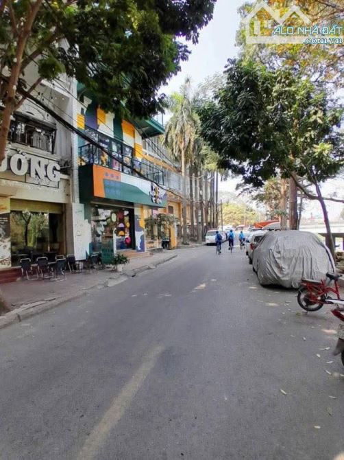 11.65 TỶ - 42M2x4T - NHUỆ GIANG HÀ ĐÔNG - PHÂN LÔ Ô TÔ TRÁNH - Ô TÔ VÀO NHÀ - KINH DOANH - 1
