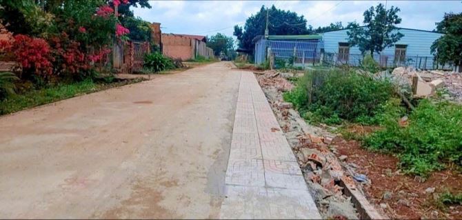 LÔ THỔ CƯ MẶT TIỀN ĐƯỜNG D1 EA TU CŨ - BMT - ĐAKLAK 1 tỷ 190 triệu - 1