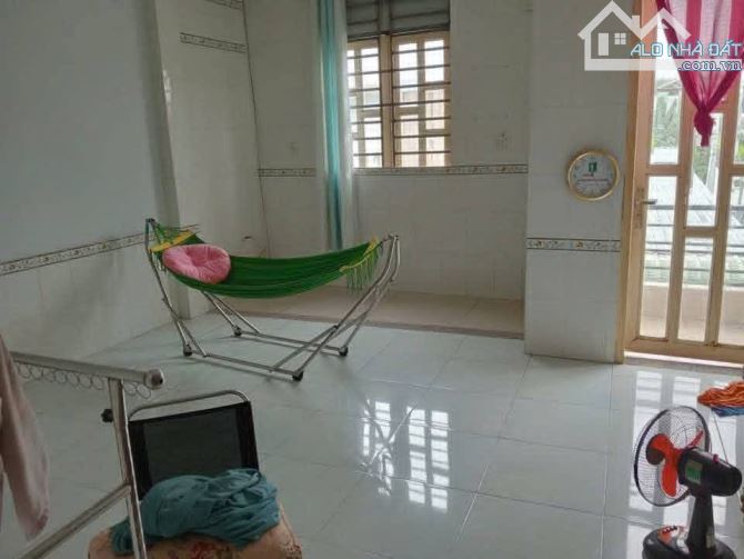 Cho thuê nhà 2 lầu gần trường Nguyễn Bỉnh Khiêm chung cư A6A7 Biên Hoà - 1