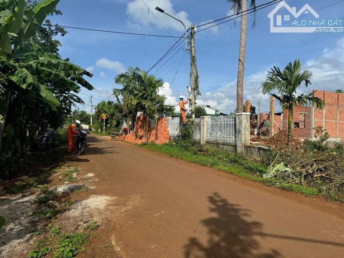ĐẤT ĐẦU TƯ EATU ĐƯỜNG NHỰA 10M GẦN VÀNH ĐAI 14-26 - Loctran - 1
