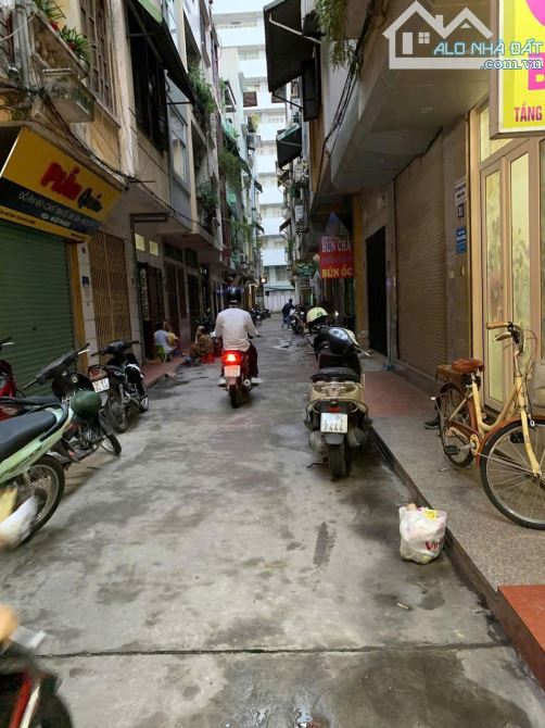 Chủ Nhà Cần Tiền Nên Cần Bán Gấp Căn Nhà Dân Xây Ở Văn Quán.Ô Tô Đỗ Cửa.Giá 9.5Tỷ Có TL - 1