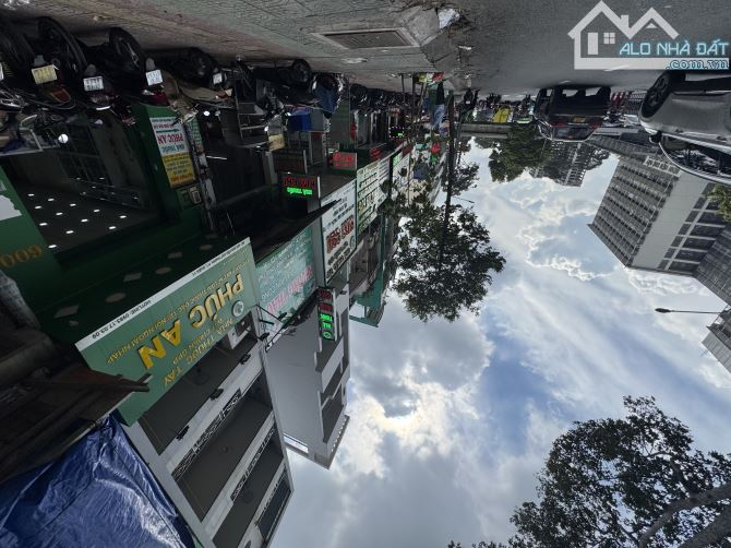Siêu Phẩm Mặt Tiền Nguyễn Chí Thanh Trực Diện BệnhViện Chợ Rãy Dt 4m x 20m 5 Tầng Giá 45Tỷ - 1