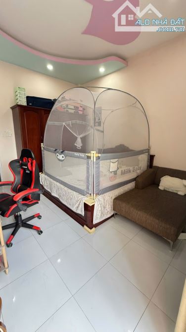 NHÀ GIÁ RẺ - 60M2 - 2 TẦNG - 3PN, HẺM XE TẢI RỘNG 8M , GẦN LÊ VĂN VIỆT, Q9 - 1