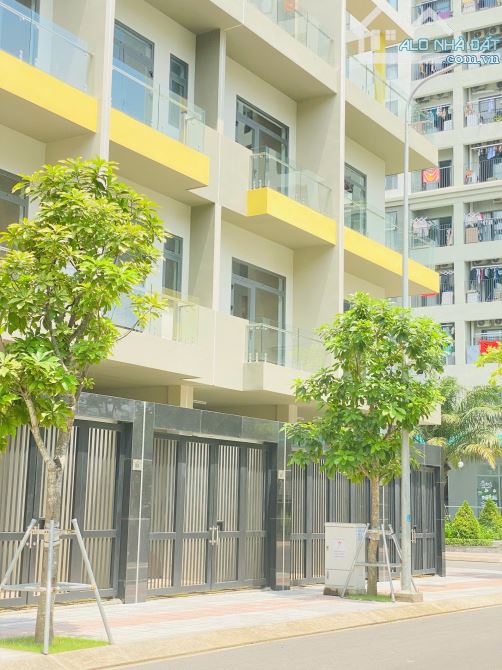 Nhà phố liền kề Làng đại học TPHCM, 60m2, 4 tầng, ngay QL1K giao với đg Thống Nhất 7,5 tỷ - 1