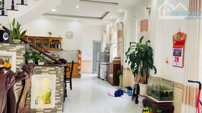 Bán Nhà Phố 130m² – Hẻm Xe Hơi Lê Văn Tám P.10 Đà Lạt – Sổ Hồng Riêng, Giá 8.5 Tỷ - 1