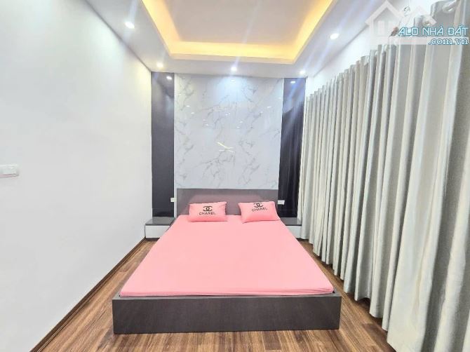 Bán nhà Kim Giang Thanh Trì  gần Linh Đàm 3 ngủ dt 30m2 giá 6.95 tỷ - 1