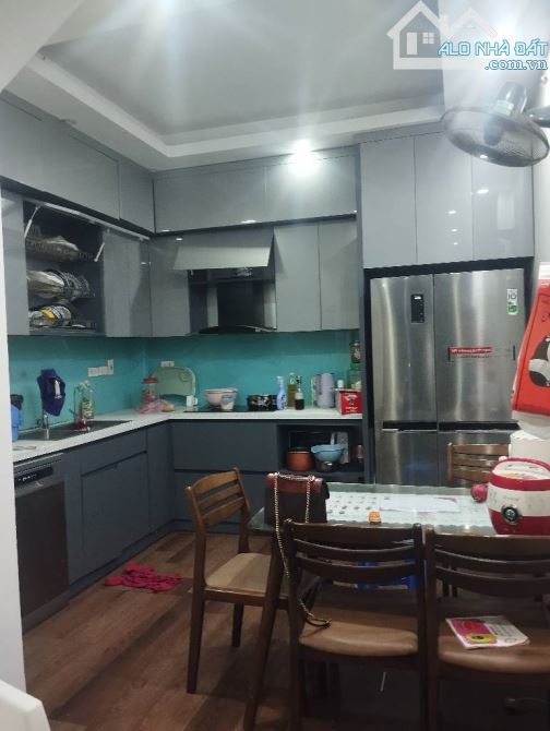 BÁN NHÀ ĐƯỜNG LÊ QUANG ĐẠO 45M2 DÂN XÂY - NGÕ THÔNG - ÔTÔ ĐỖ CỬA - CHỈ 10.9 TỶ - 1