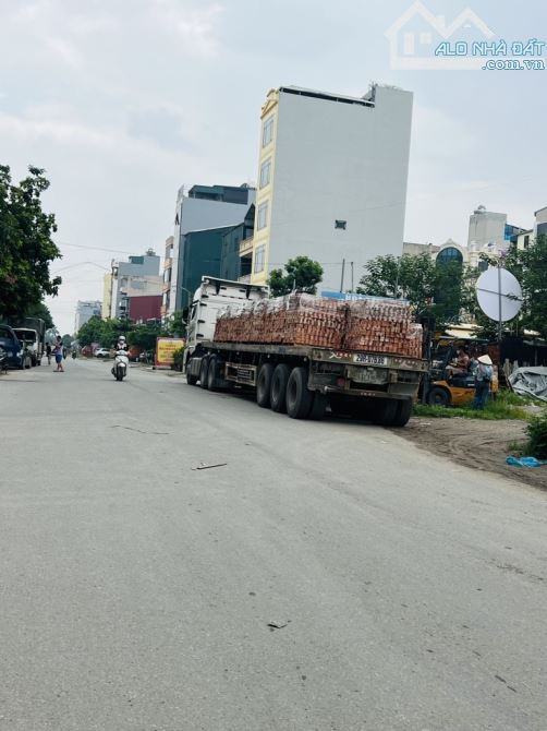 ĐẤT VUÔNG ĐÉT,MẶT ĐƯỜNG*ĐẤU GIÁ PHÚ LƯƠNG*ĐƯỜNG 18M,2 CÔNGTENNER TRÁNH KINH DOANH ĐẮC ĐỊA. - 1