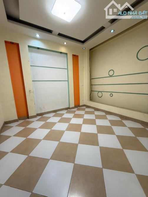 TRUNG KÍNH CẦU GIẤY 42m 5T MT4.2m 15.7 TỶ PHÂN LÔ Ô TÔ TRÁNH NGÕ THÔNG - 1