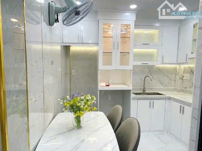 Nhà bán siêu đẹp 2 phòng ngủ hẻm Phạm Văn Chiêu, Gò Vấp - 1
