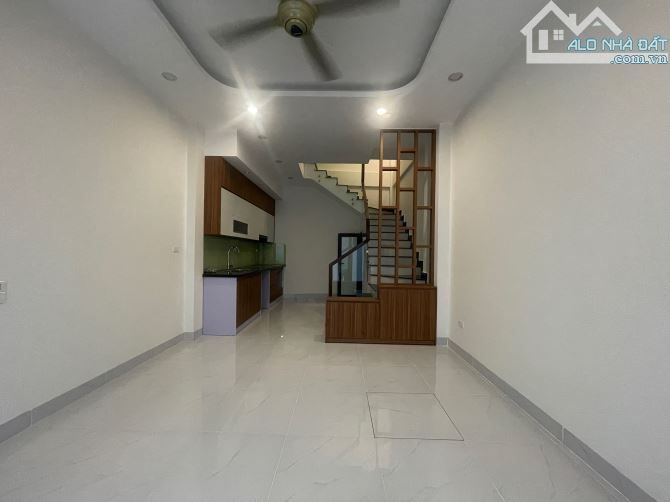 30M RA Ô TÔ NHỎ ĐỖ, NGÕ THÔNG, RỘNG THOÁNG, GẦN HỒ TÂY - TÂY HỒ, CẦU GIẤY - 34M, 8.5 TỶ - 1