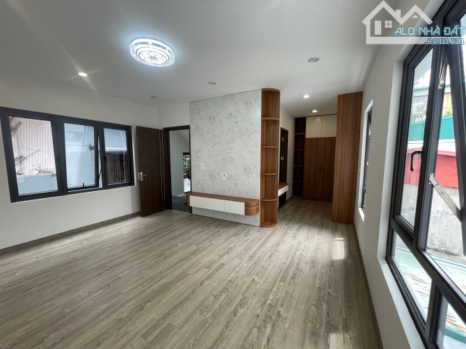 72M, 11 TỶ HƠN - PHÂN LÔ XÂY MỚI, 30M RA Ô TÔ, NGÕ THÔNG, THOÁNG, GẦN HỒ TÂY - TÂY HỒ GIÁP - 1