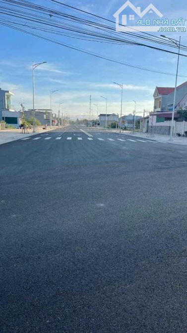 Chính chủ bán lô đất thổ cư đường nhựa 27m. Trung tâm, gần Biển, Khu dân cư đông - 1
