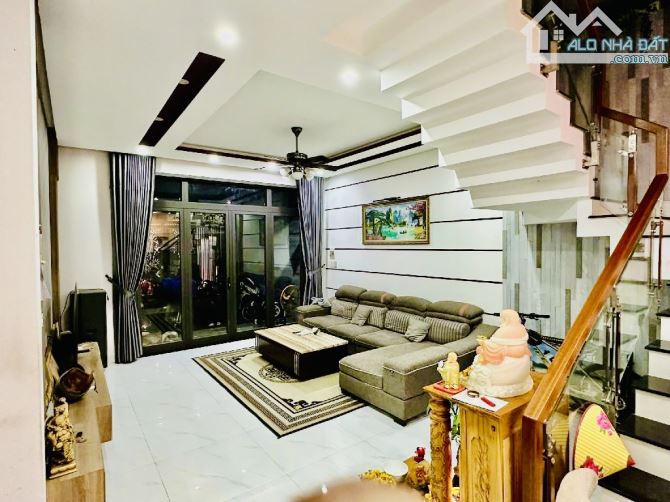 Bán nhà mặt phố dt 158m2,mt 4,3m, kiệt Trần Quang Khải, biển Sơn Trà ĐN - 1