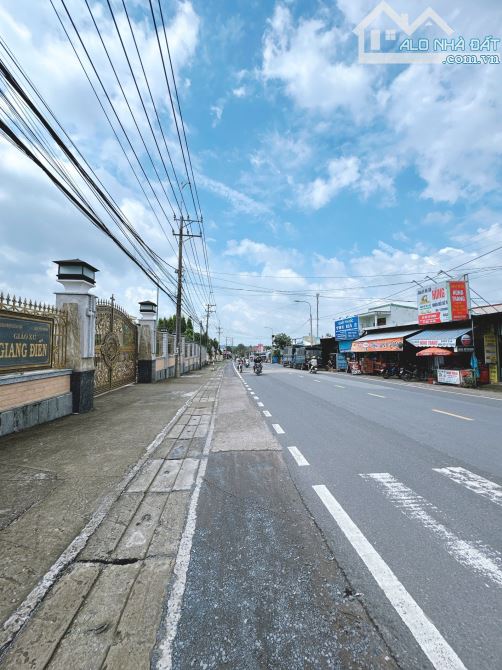 Bán lô biệt thự nhà vườn 846m2 Gần trường học Trần Quốc Toản chợ Giang Điền Trảng Bom - 1