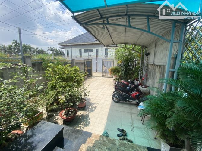 Bán BIỆT THỰ MINI mát lành như ĐÀ LẠT tại DĨ AN,SHR đường xe hơi,giá đầu tư - 1