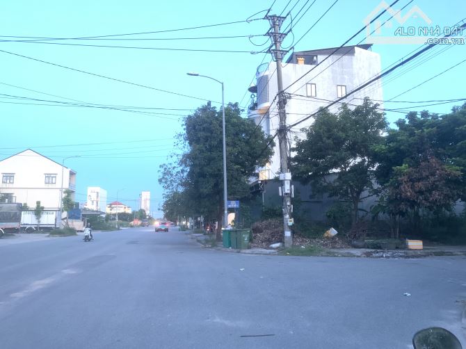 🔥🔥 Bán Nhà 108m2 ( ngang 6m ) 👉Mặt Tiền đường Đại Cồ Việt trục chính 24m - Gần Aeonmall - 3