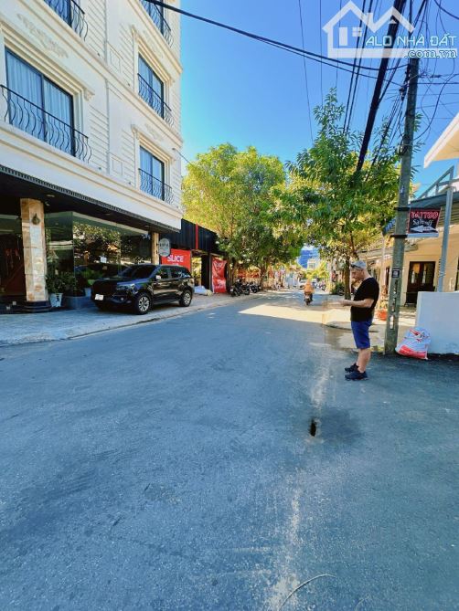 BÁN LÔ GÓC MỸ ĐA ĐÔNG 12 - NGŨ HÀNH SƠN , DT 170M GẦN BIỂN - 1