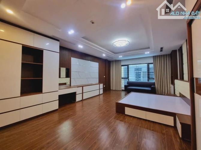 Bán nhà mặt phố Hoàng Hoa Thám 35m2 nhà mới vỉa hè kinh doanh 12.5 tỷ - 1