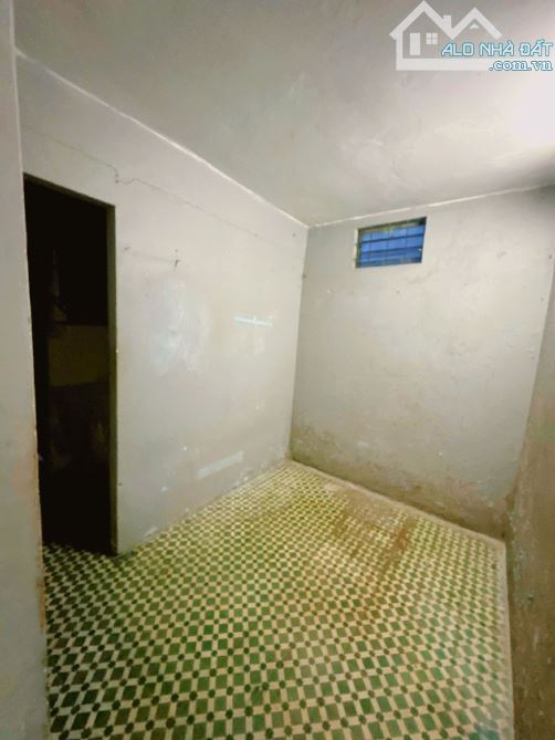 🎉🎉NHÀ C4 GÁC LỬNG - PHÍA SAU CÓ PHÒNG CÓ THỂ CHO THUÊ - CHỦ XÁC ĐỊNH BÁN ĐẤT TẶNG NHÀ - 1