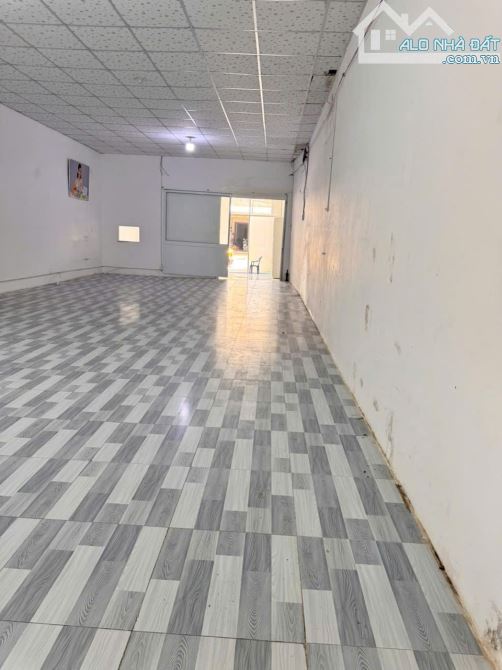 Giảm SỐC 1.5 Tỷ bán GẤP kho xưởng mặt tiền đường xe công Hà Huy Giáp, 275m2 giá còn 10.5Tỷ - 1