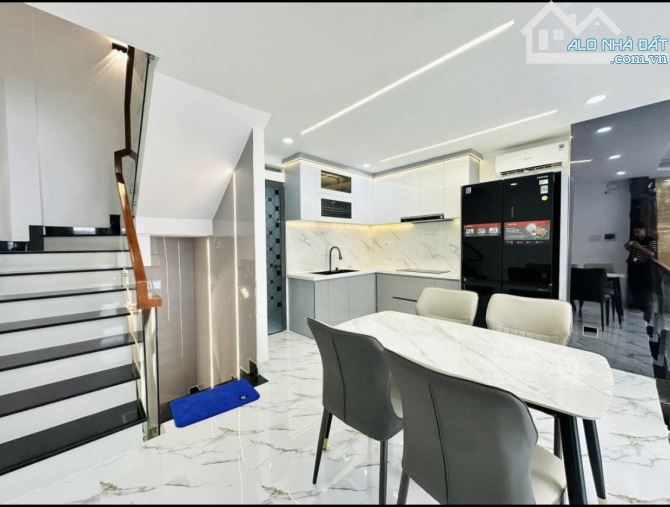 Bán Nhà Gò Vấp - Mặt Tiền Kinh Doanh - Xe Hơi Ngủ Nhà - 5 Tầng - Chỉ 9.X Tỷ - 1