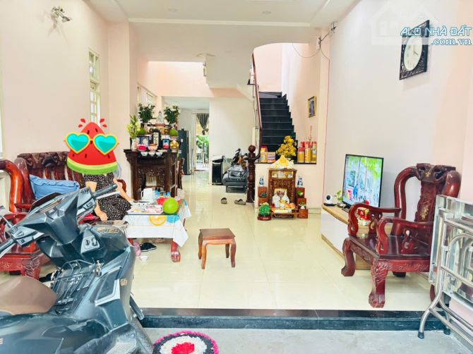Bán 2 Căn Nhà Trung Tâm Hóc Môn - 256M2 ( 10 x 30 ) - 2Tầng - HXH -  Chỉ 6,4Tỷ. - 1